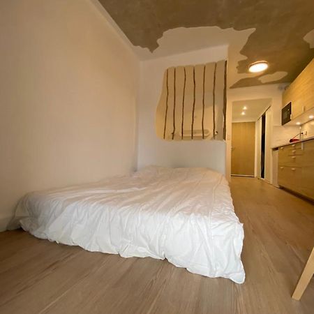 Santorini Hyerois Apartment Hyères Екстериор снимка